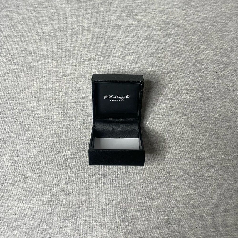 Macy’s 2.5”x 2.5” Earring & Ring Jewelry Gift Box